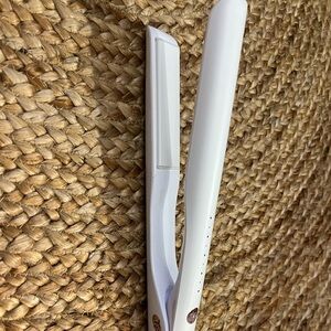 T3 Lucea Micro Flat Iron